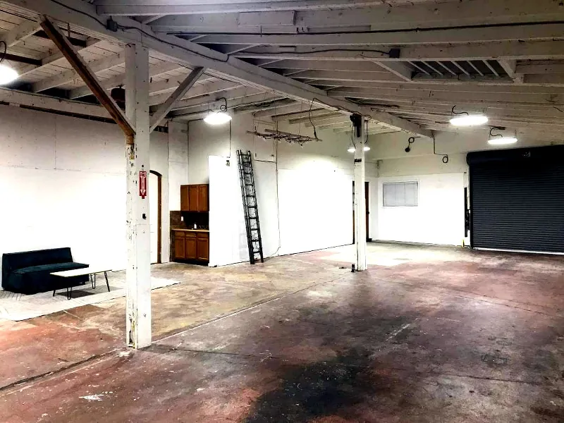 Warehouse with Skylights for Events in Shafter - Gallery image