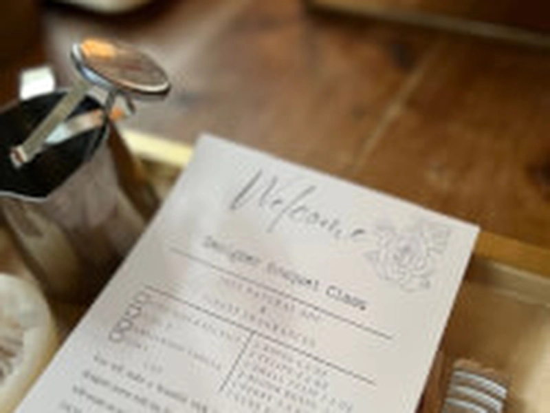 Spring Blooming Candle Crafting Experience for Team Building - Gallery image