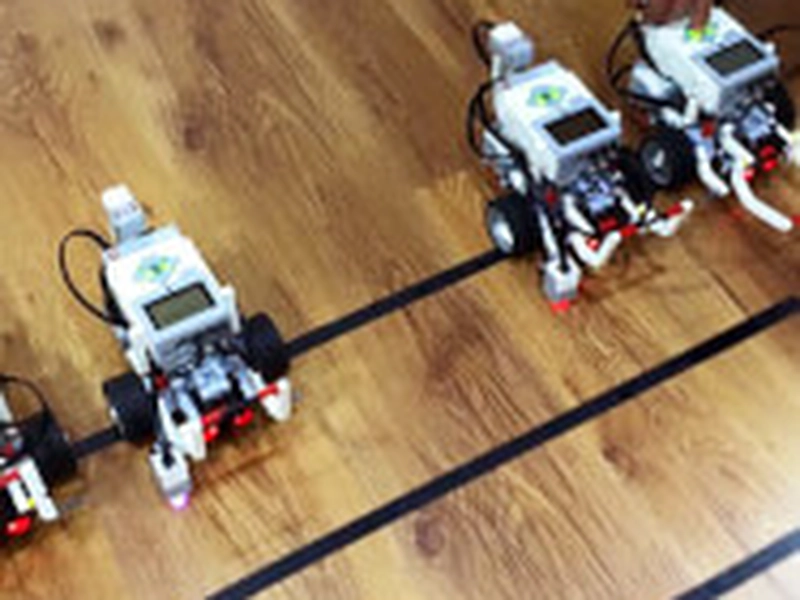 Robotics Team Building WorkshopDesign & Challenge Games - Featured image