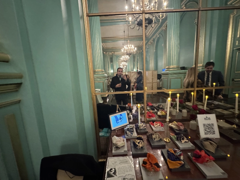 Cleaners by the bay - Gallery image