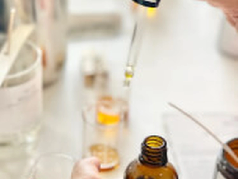 Botanical Candle Creation Workshop for Team Building - Gallery image