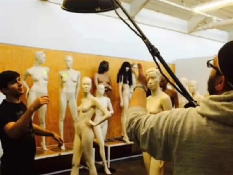 Warehouse with Skylights for Events in East Peralta - Gallery image