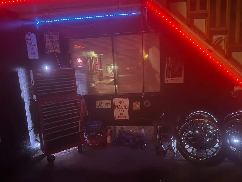 Intimate Photo & Video Studio for Events in Southwest Annex - Gallery image