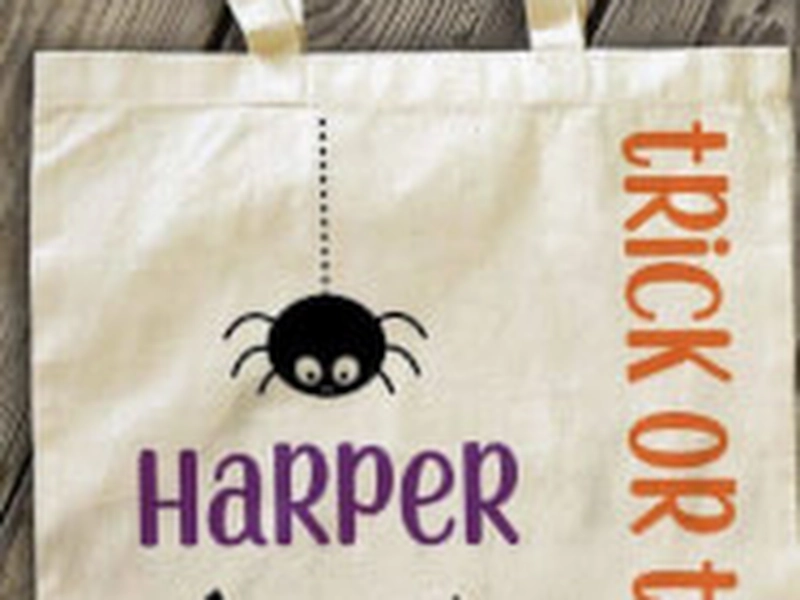 Halloween Tote Bag Painting Workshop for Teams - Gallery image