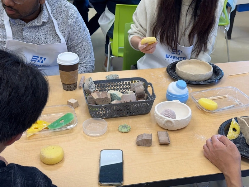 Hello - Gallery image