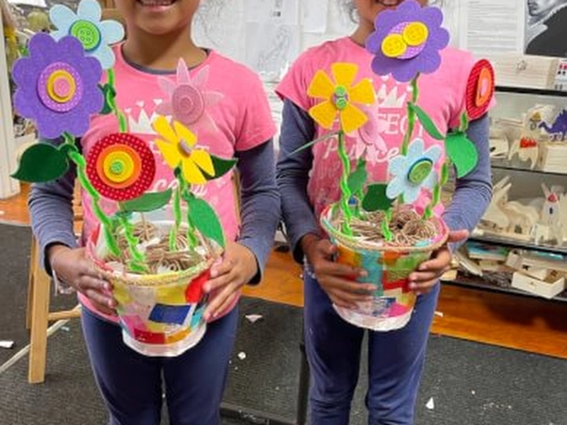 Kids Painting Workshop: Creative Family Team Building - Featured image