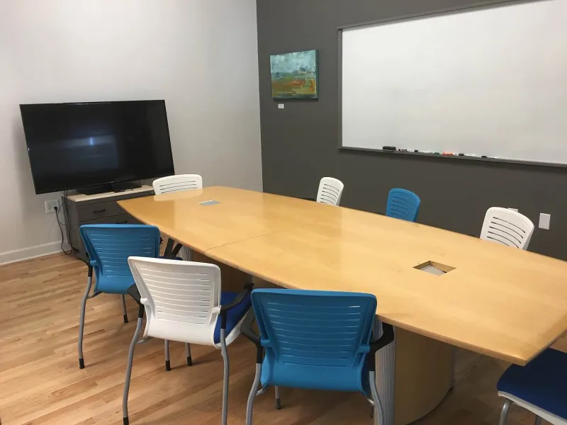 Intimate Meeting Room for Events in Heritage District - Gallery image