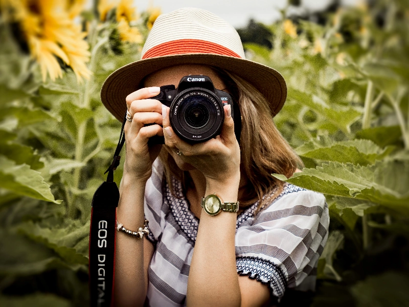 The Best Photographer - Gallery image